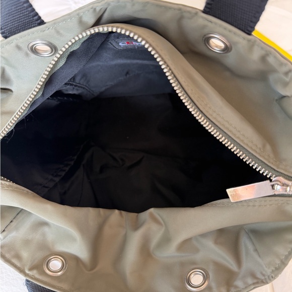 Ellen Tracy Olive Nylon Tote Bag Lightweight Everyday Shoulder Bag - Picture 6 of 6